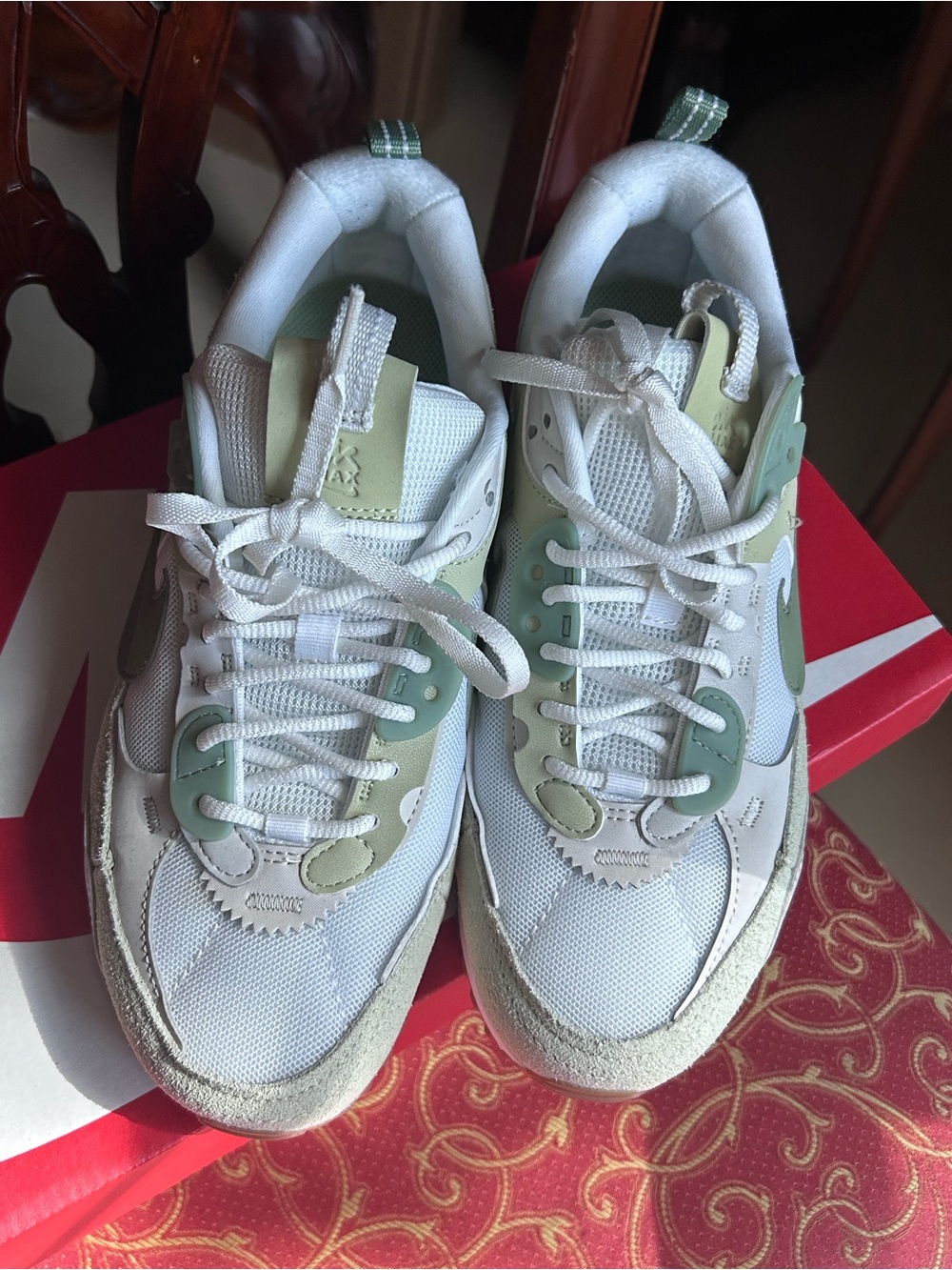 Nike Air Max 90 Futura Olive Aura Oil Green Women’s Sneaker 7.5 - Picture 9 of 13